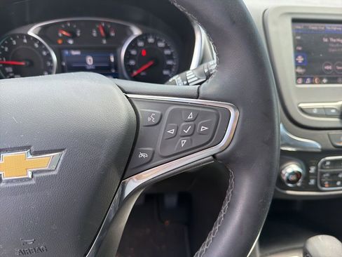 Used 2024 Chevrolet Equinox LT FWD image 17