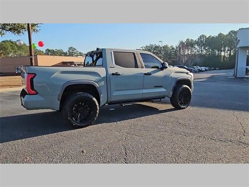 Used 2024 Toyota Tundra Limited image 32