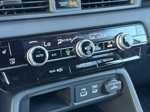 New 2025 Honda Pilot TrailSport image 18