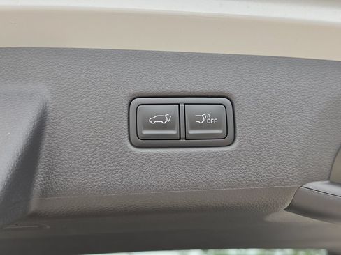 New 2026 Kia Carnival SX w/ SX Dark Edition Package FWD image 11