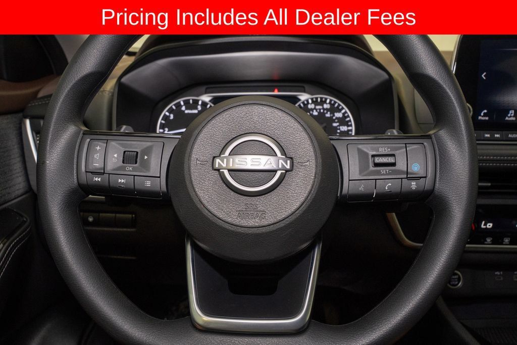Certified 2023 Nissan Rogue SV FWD image 17