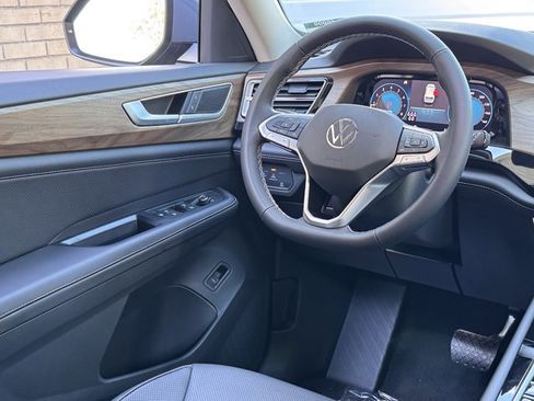 New 2026 Volkswagen Atlas SE image 23