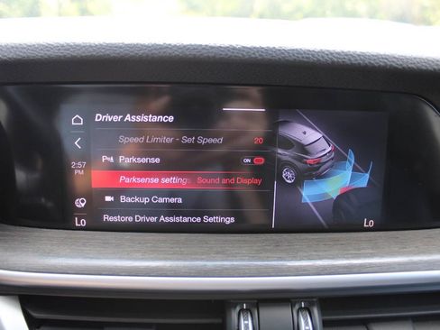 Used 2020 Alfa Romeo Stelvio Ti w/ Active Blind Spot Package AWD/4WD image 39