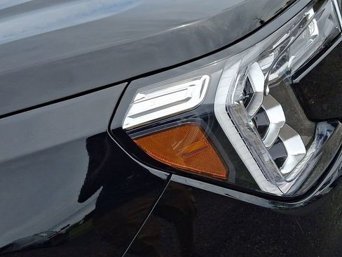 Certified 2023 GMC Terrain SLE AWD/4WD image 9