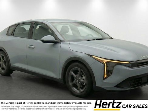 Used 2025 Kia K4 FWD image 1