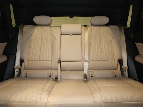 Certified 2026 Cadillac Lyriq Signature Luxury w/ Nappa Leather Package AWD/4WD image 30
