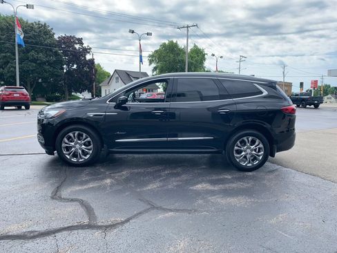 Used 2019 Buick Enclave Avenir w/ Avenir Technology Package AWD/4WD image 4