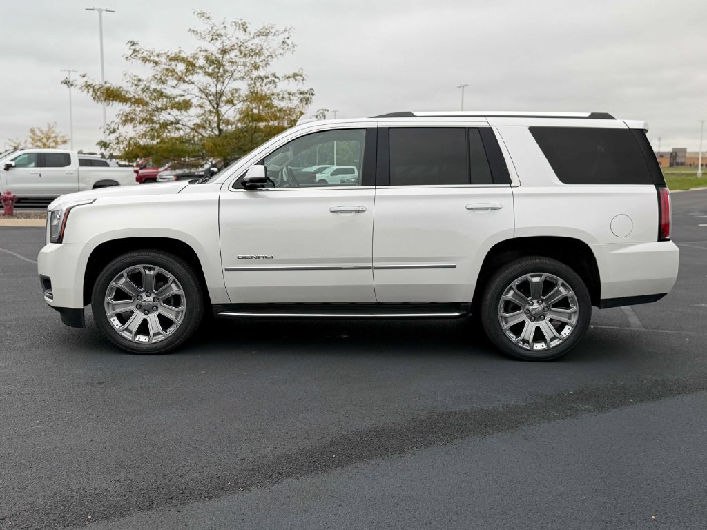 Used 2017 GMC Yukon Denali w/ Open Road Package AWD/4WD image 9