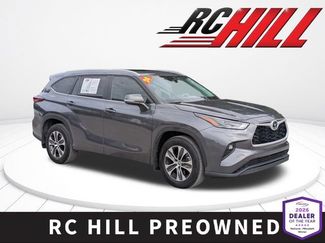 Used 2024 Toyota Highlander XLE FWD video 1