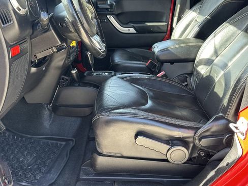 Used 2014 Jeep Wrangler Rubicon image 9