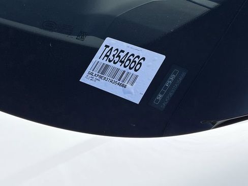 New 2026 Land Rover Range Rover SE image 23