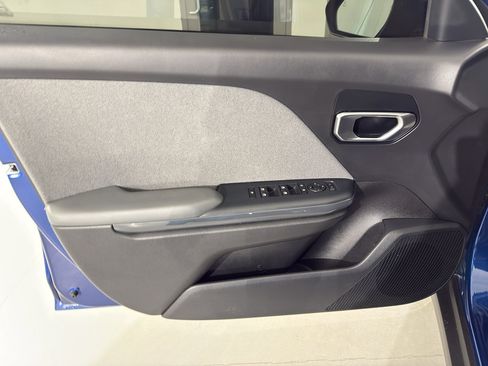 Used 2025 Kia K4 EX image 16
