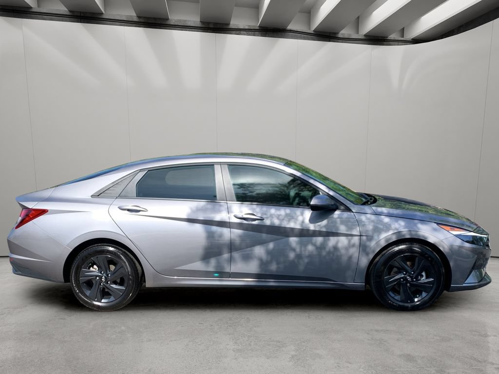 Certified 2023 Hyundai Elantra SEL FWD image 6