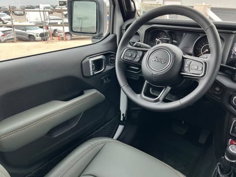 New 2026 Jeep Gladiator Mojave AWD/4WD image 11