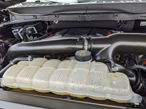 Used 2025 Ford F150 Raptor AWD/4WD image 11