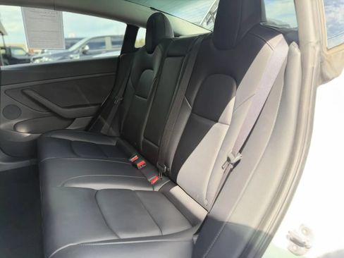 Used 2022 Tesla Model 3 Long Range AWD/4WD image 15
