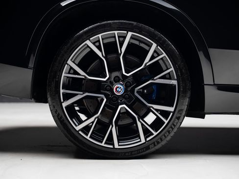 Used 2022 BMW X5 M w/ Executive Package AWD/4WD image 39