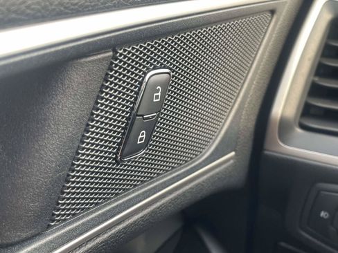 Used 2020 Ford Edge SEL w/ Convenience Package FWD image 25