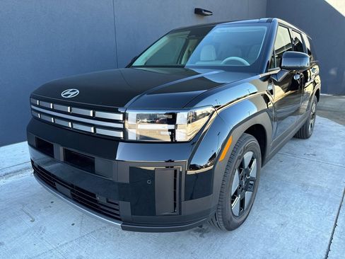 New 2026 Hyundai Santa Fe SE image 1