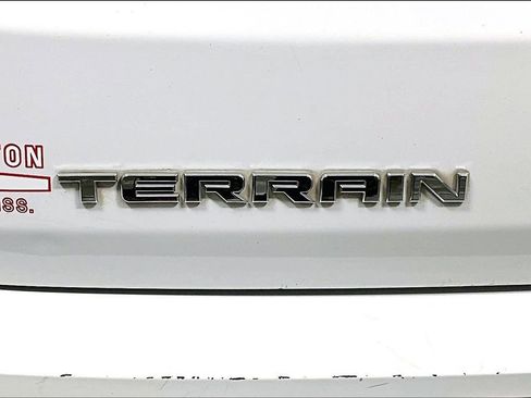 Used 2019 GMC Terrain SLT image 14