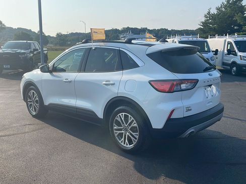 Certified 2022 Ford Escape SEL w/ Technology Package FWD image 3