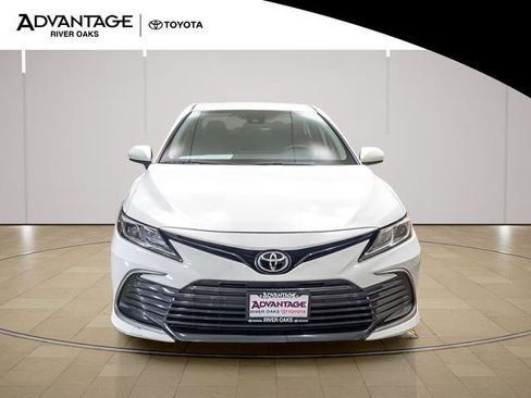 Certified 2024 Toyota Camry LE FWD image 3