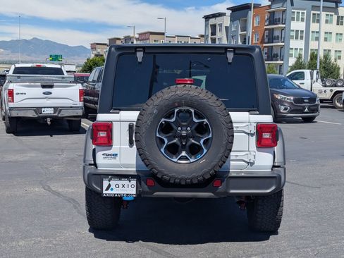 Used 2023 Jeep Wrangler Unlimited Rubicon 4xe w/ Cold Weather Group AWD/4WD image 7