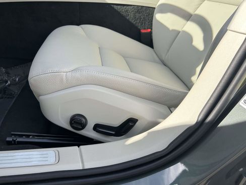 New 2026 Volvo V60 B5 Cross Country Plus w/ Climate Package AWD/4WD image 20