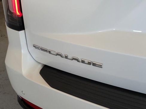 Certified 2023 Cadillac Escalade Sport Platinum image 8