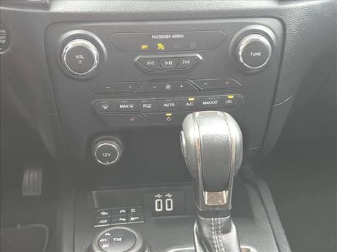Used 2019 Ford Ranger Lariat w/ Black Appearance Package AWD/4WD image 14