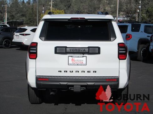 Certified 2025 Toyota 4Runner SR5 image 7