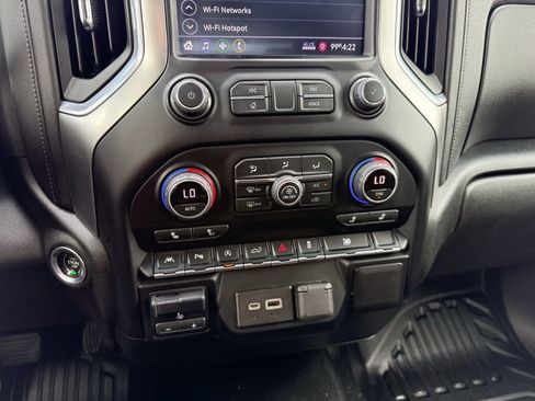 Used 2021 Chevrolet Silverado 1500 LT w/ Safety Package II AWD/4WD image 21
