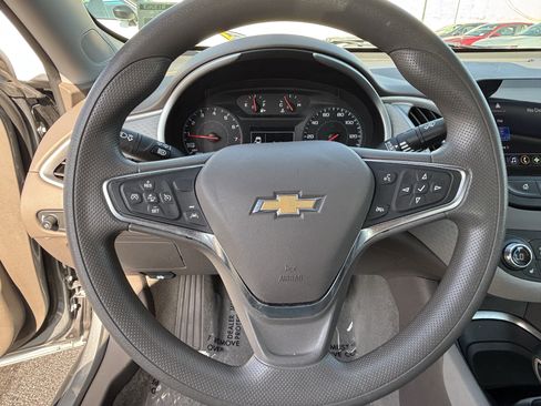 Used 2023 Chevrolet Malibu LT FWD image 24