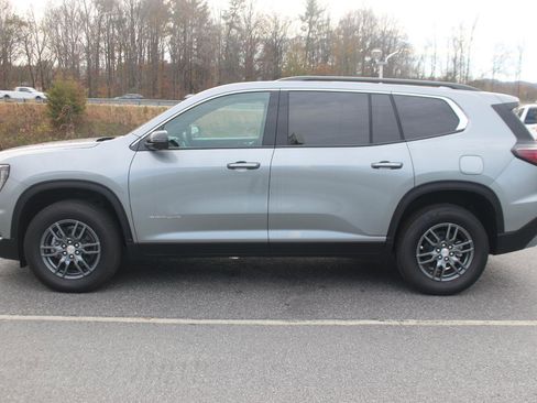 New 2025 GMC Acadia Elevation image 4