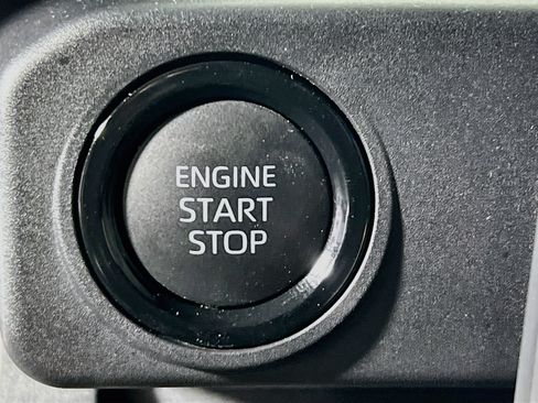 Used 2025 Toyota Tacoma SR5 RWD image 22