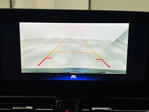 Used 2025 Chevrolet TrailBlazer LT AWD/4WD image 53