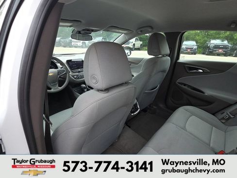 Used 2024 Chevrolet Malibu LT FWD image 27