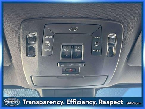 Certified 2024 Toyota Sienna XSE image 32