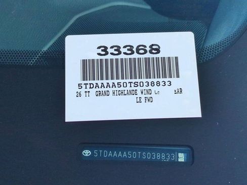 Certified 2026 Toyota Grand Highlander FWD image 17