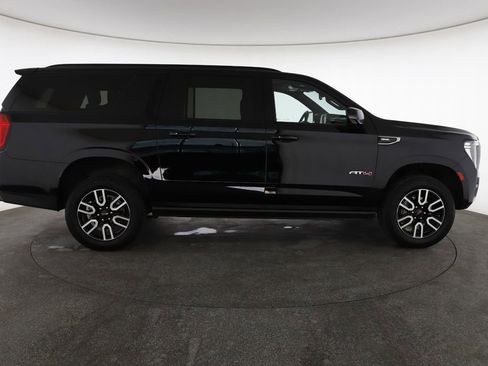 Used 2023 GMC Yukon XL AT4 w/ AT4 Premium Plus Package image 14