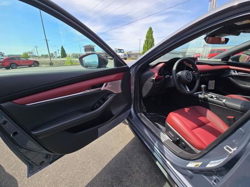 Used 2025 MAZDA MAZDA3 Hatchback w/Premium Plus Pkg AWD/4WD image 17
