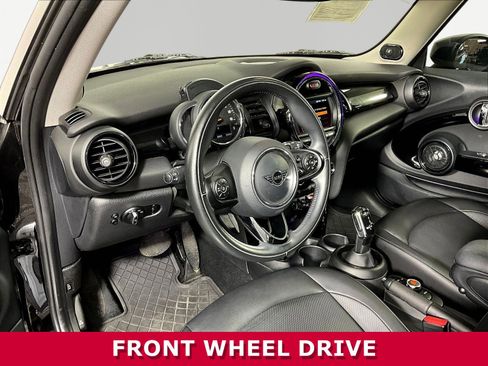 Used 2021 MINI Cooper 2-Door Hardtop w/ Premium Package FWD image 15
