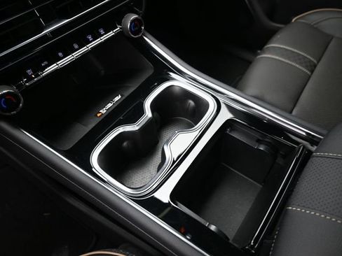 New 2025 Chevrolet Traverse High Country image 35