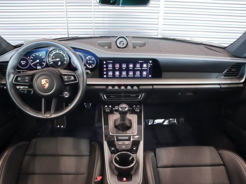 Used 2022 Porsche 911 Carrera 4S image 14
