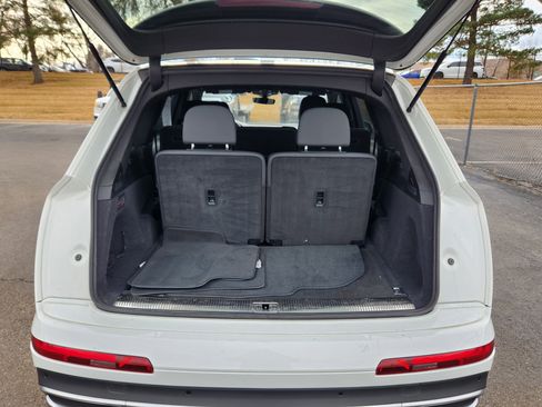 Used 2021 Audi Q7 3.0T Premium Plus w/ Premium Plus Package image 18