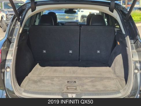 Used 2019 INFINITI QX50 Luxe w/ Navigation Package AWD/4WD image 10