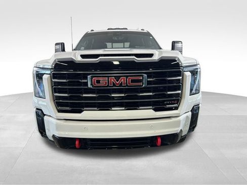 Used 2025 GMC Sierra 2500 AT4 w/ AT4 Premium Plus Package AWD/4WD image 9