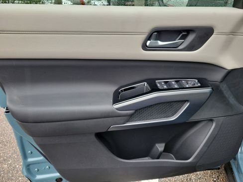 New 2026 Nissan Pathfinder SL FWD image 19