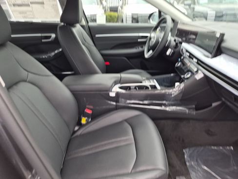 New 2026 Hyundai Sonata Limited FWD image 32