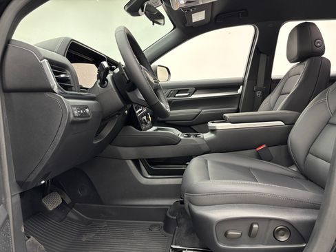New 2027 GMC Terrain Elevation w/ Elevation Premium Package FWD image 17